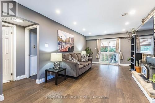 86 Primrose Crescent, Brampton, ON - Indoor Photo Showing Living Room