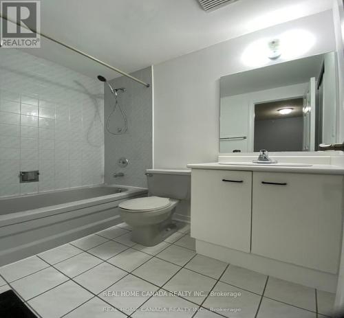 73 - 2550 Thomas Street, Mississauga, ON - Indoor Photo Showing Bathroom