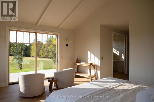 234089 Conc 2 Wgr, West Grey, ON - Indoor Photo Showing Bedroom