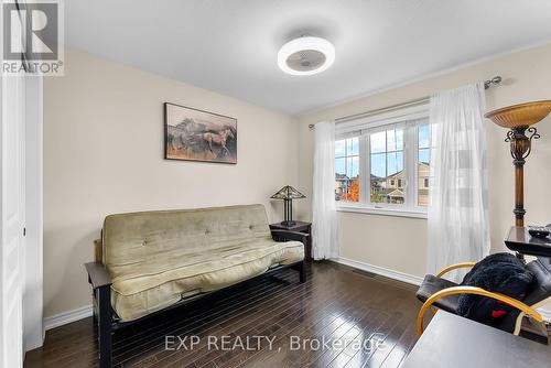 5743 Jake Crescent, Niagara Falls, ON - Indoor Photo Showing Bedroom