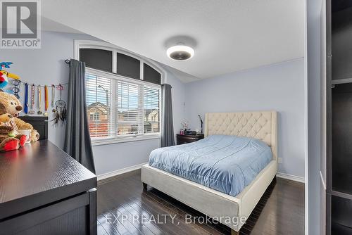 5743 Jake Crescent, Niagara Falls, ON - Indoor Photo Showing Bedroom