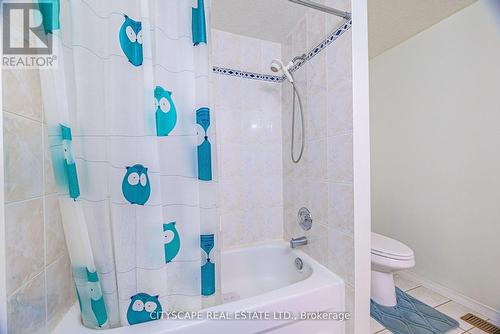 35 Melran Drive, Cambridge, ON - Indoor Photo Showing Bathroom