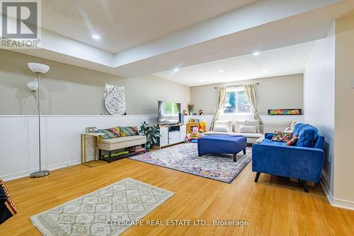 35 Melran Drive, Cambridge, ON - Indoor Photo Showing Living Room