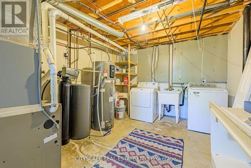 35 Melran Drive, Cambridge, ON - Indoor Photo Showing Other Room