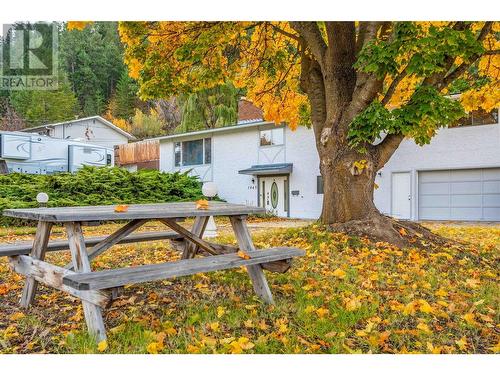 1445 Ponderosa Road, West Kelowna, BC - Outdoor