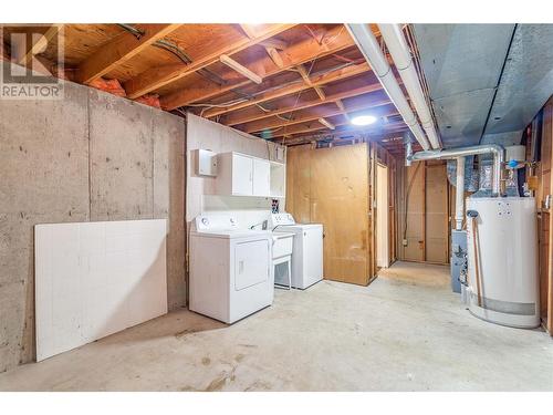 1445 Ponderosa Road, West Kelowna, BC - Indoor Photo Showing Laundry Room