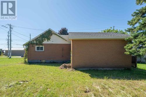 104 Wawanosh Ave, Sault Ste Marie, ON - Outdoor