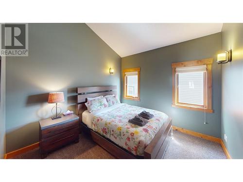 7309 Copperhorn Drive Drive, Radium Hot Springs, BC - Indoor Photo Showing Bedroom