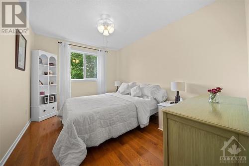 32 Whalings Circle, Stittsville, ON - Indoor Photo Showing Bedroom