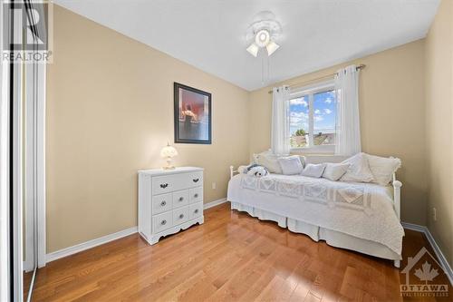 32 Whalings Circle, Stittsville, ON - Indoor Photo Showing Bedroom