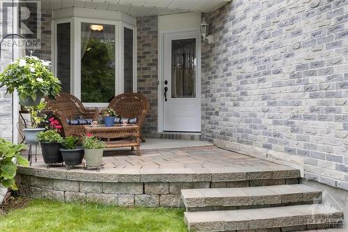 32 Whalings Circle, Stittsville, ON - Outdoor