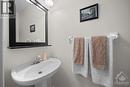 32 Whalings Circle, Stittsville, ON  - Indoor Photo Showing Bathroom 