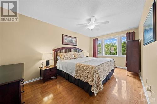 32 Whalings Circle, Stittsville, ON - Indoor Photo Showing Bedroom