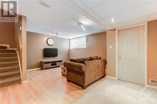 130 Landover Crescent, Kanata, ON - Indoor