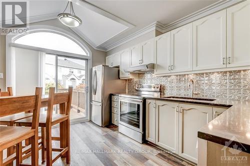 130 Landover Crescent, Ottawa, ON - Indoor Photo Showing Kitchen