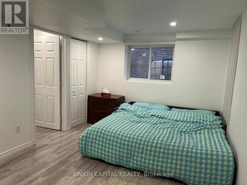 153 Huron Heights Drive, Newmarket, ON - Indoor Photo Showing Bedroom