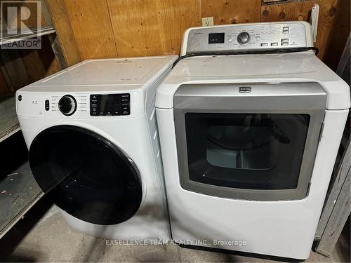 17524 Sandringham Road, North Stormont, ON - Indoor Photo Showing Laundry Room