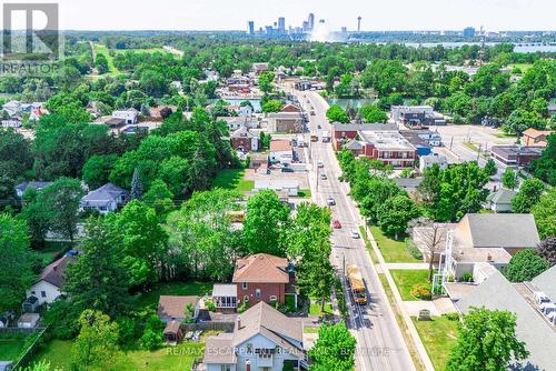 8269 Willoughby Drive, Niagara Falls, ON - Outdoor With View