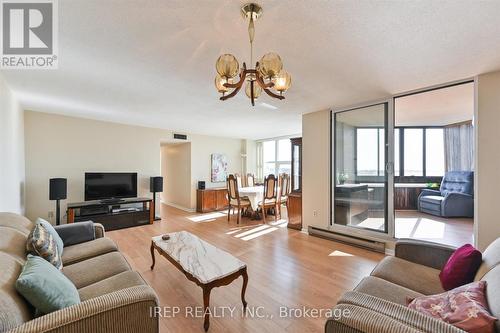 1201 - 2323 Confederation Parkway, Mississauga, ON - Indoor Photo Showing Living Room