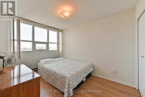 1201 - 2323 Confederation Parkway, Mississauga, ON - Indoor Photo Showing Bedroom