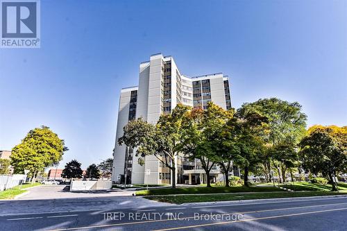 1201 - 2323 Confederation Parkway, Mississauga, ON - Outdoor With Facade