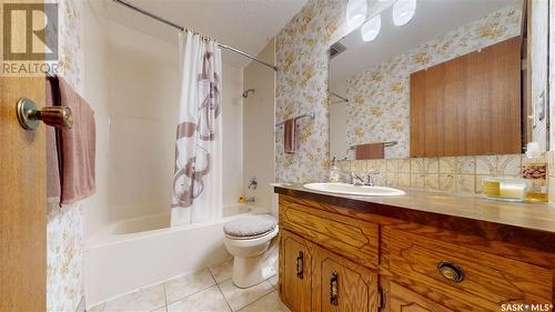 47 Minot Drive, Regina, SK - Indoor Photo Showing Bathroom