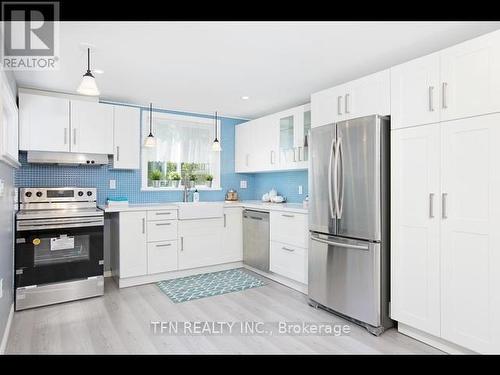 2829 25Th Side Road, Innisfil, ON - Indoor Photo Showing Kitchen