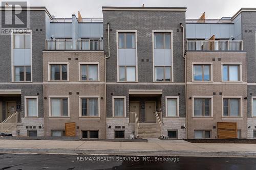 Th 305 - 130 Honeyscrisp Crescent, Vaughan, ON - Outdoor With Facade