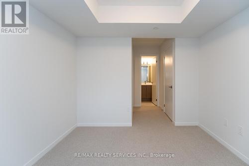 Th 305 - 130 Honeyscrisp Crescent, Vaughan, ON - Indoor Photo Showing Other Room