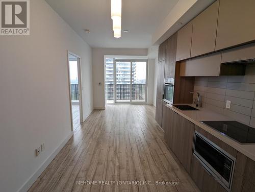 3012 - 8 Eglinton Avenue E, Toronto, ON - Indoor Photo Showing Kitchen