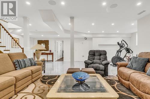 5023 Franklin Street, Pickering, ON - Indoor Photo Showing Living Room