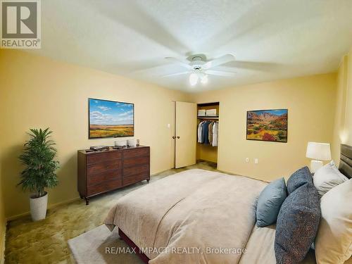 305 - 936 Glen Street, Oshawa, ON - Indoor Photo Showing Bedroom