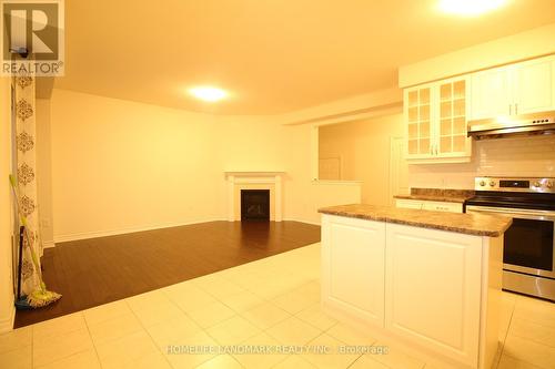 99 Colville Place, Milton, ON - Indoor Photo Showing Kitchen