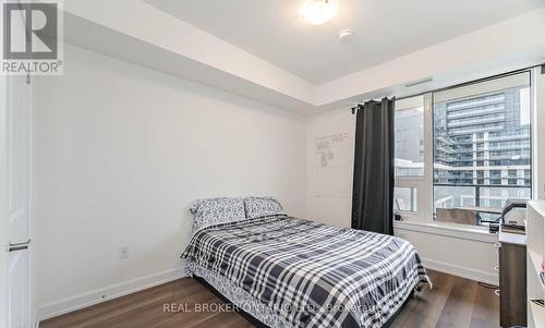 803 - 3200 William Coltson Avenue, Oakville, ON - Indoor Photo Showing Bedroom