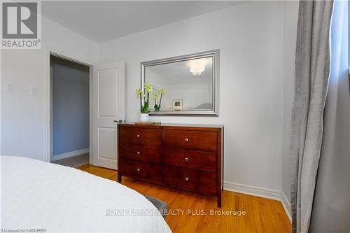 249 Snowden Road, Oakville, ON - Indoor Photo Showing Bedroom