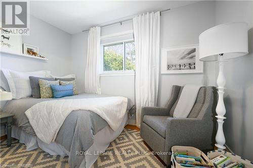 249 Snowden Road, Oakville, ON - Indoor Photo Showing Bedroom