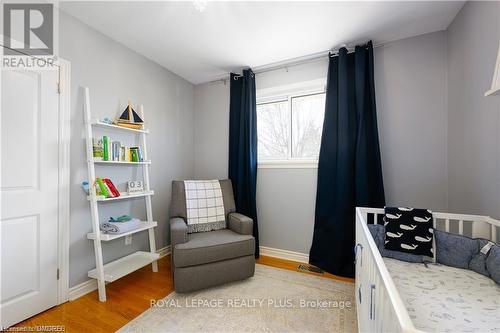 249 Snowden Road, Oakville, ON - Indoor Photo Showing Bedroom