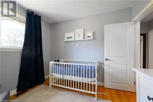 249 Snowden Road, Oakville, ON - Indoor Photo Showing Bedroom