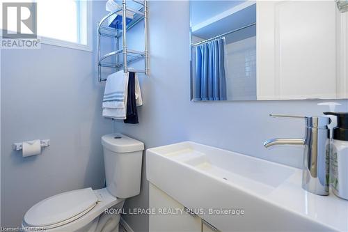 249 Snowden Road, Oakville, ON - Indoor Photo Showing Bathroom