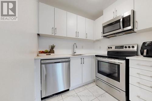 116 - 1145 Journeyman Lane, Mississauga, ON - Indoor Photo Showing Kitchen With Stainless Steel Kitchen