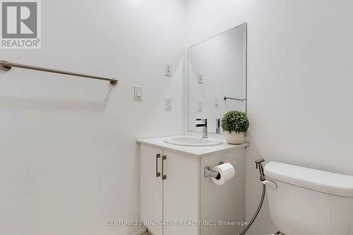 116 - 1145 Journeyman Lane, Mississauga, ON - Indoor Photo Showing Bathroom