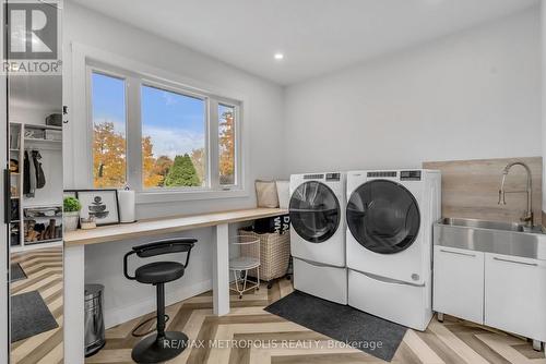 477 Fairview Street, Wilmot, ON - Indoor Photo Showing Laundry Room