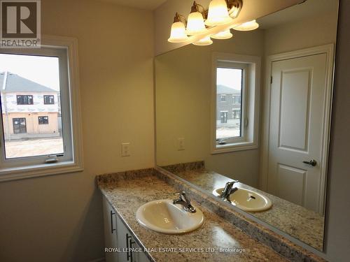 23 Admiral Road E, Welland, ON - Indoor Photo Showing Bathroom