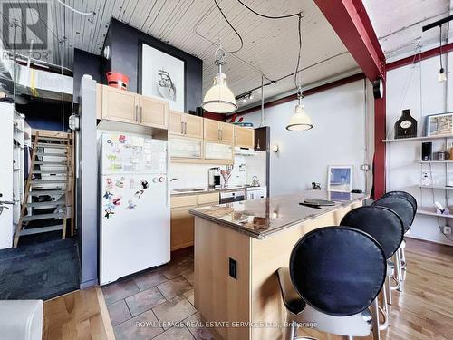 115 - 365 Dundas Street E, Toronto, ON - Indoor Photo Showing Kitchen