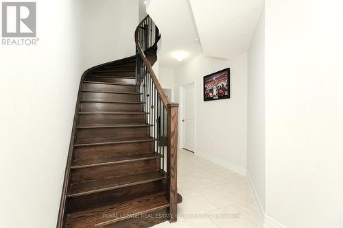 2331 Wuthering Heights Way, Oakville, ON - Indoor Photo Showing Other Room