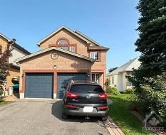 50 ALLANFORD Avenue  Ottawa, ON K1T 3Z6