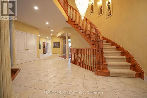 35 Donwoods Court, Brampton, ON - Indoor Photo Showing Other Room