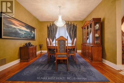 35 Donwoods Court, Brampton, ON - Indoor Photo Showing Dining Room