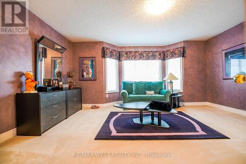 35 Donwoods Court, Brampton, ON - Indoor