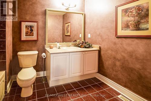 35 Donwoods Court, Brampton, ON - Indoor Photo Showing Bathroom